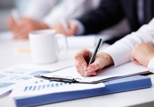 資本市場(chǎng)動(dòng)態(tài) 業(yè)務(wù)澄清、舉牌事件與監(jiān)管問詢并存